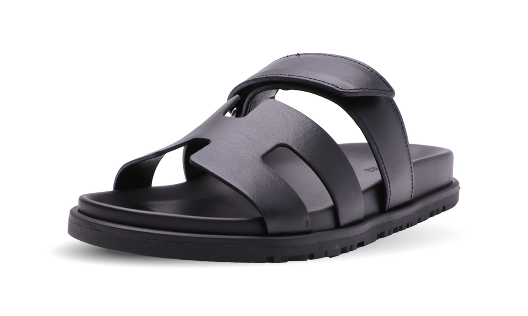 HERMES Calfskin Chypre Sandals Black Image