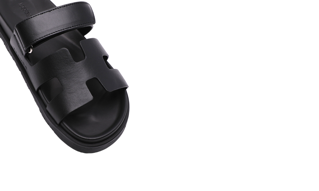 HERMES Calfskin Chypre Sandals Black Image
