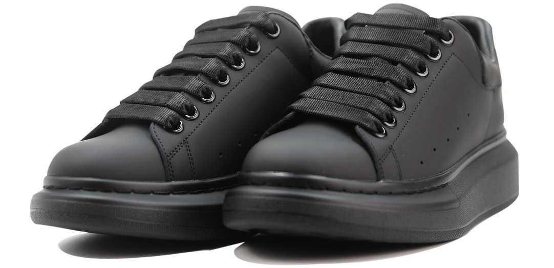 Alexander McQueen Oversized leather sneakers black Image