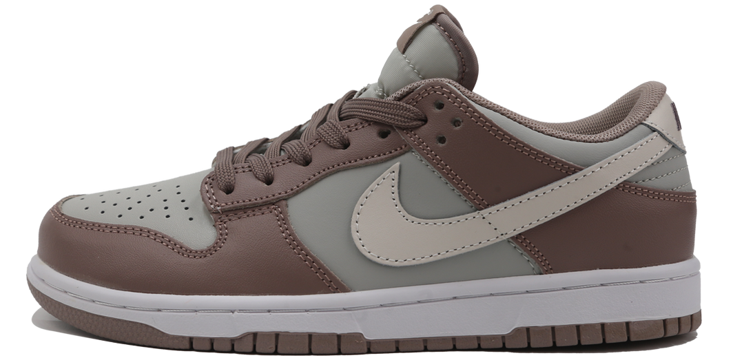 Nike SB Dunk Low Light Grey White Sail Image