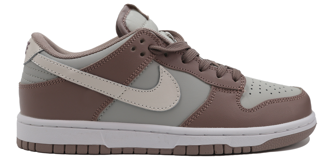 Nike SB Dunk Low Light Grey White Sail Image