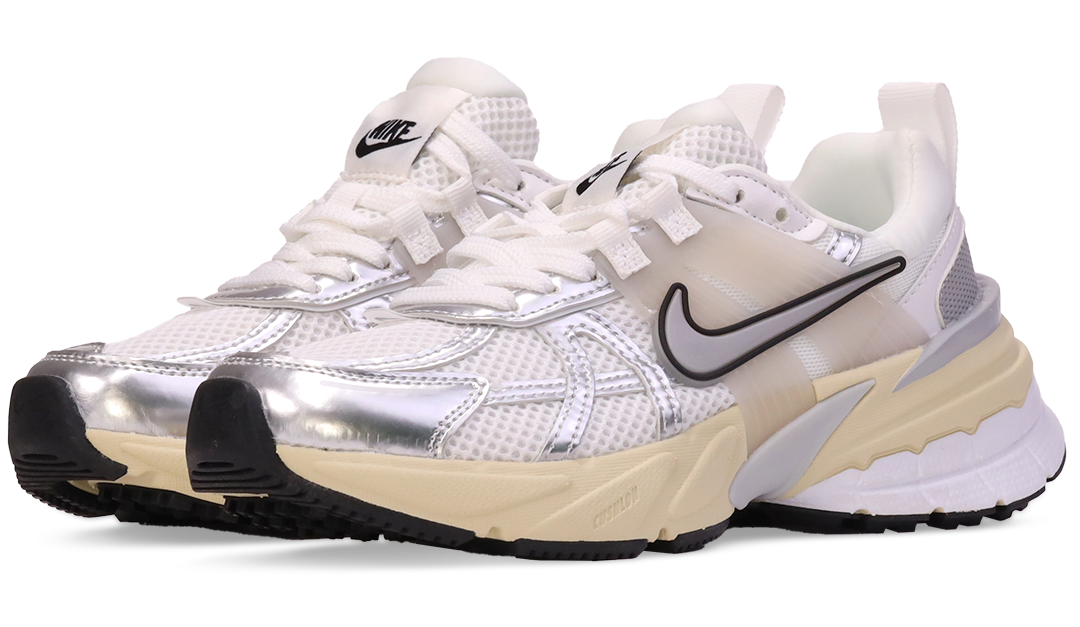 Nike Runtekk White Image