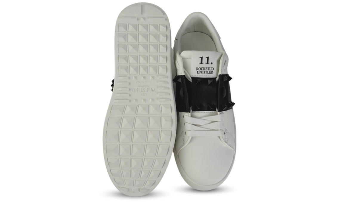 VALENTINO GARAVANI Rockstud Sneaker - Black & White Open Two Tone Image